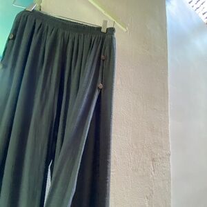 NWT Gaya Pants